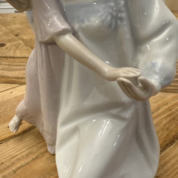 Vintage Paul Sebastian Porcelain Figurine 1990 Mother & Daughter Little Girl 7" - Picture 2 of 10